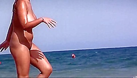 Natural Milky Big Boobs Girl on Nude Beach Natural Milky Big Boobs Girl on Nude Beach