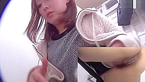 Asian Babes Caught Peeing Asian Babes Caught Peeing