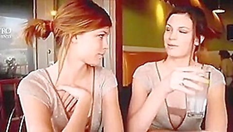 These two look alike would love to find out their names These two look alike would love to find out their names
