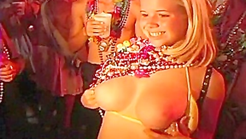 Spring Break Gets The Girls To Go Wild Spring Break Gets The Girls To Go Wild