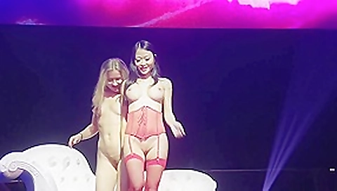 Venus 2016 - Liveshow with girl from the audience Venus 2016 - Liveshow with girl from the audience