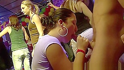 Shy amateur girls sucking cock in the disco Shy amateur girls sucking cock in the disco