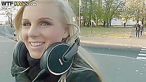 Blue- eyed blonde woman does not want that her lover takes his dick out of her ass Blue- eyed blonde woman does not want that her lover takes his dick out of her ass