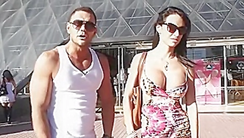 Exotic Brunette, Public xxx clip Exotic Brunette, Public xxx clip