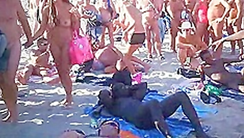 swinger beach sex swinger beach sex