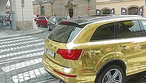 Blonde with perfect body gets naked in public Blonde with perfect body gets naked in public