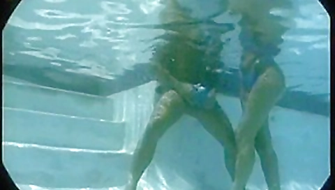 Bigtits milf loves the cock at the swimming pool