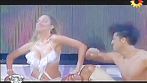 Belen Francese Bailando 2010 Lambada Belen Francese Bailando 2010 Lambada