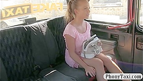 Pretty amateur with big boobs tricked by fraud driver Pretty amateur with big boobs tricked by fraud driver