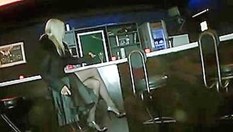 CUMSLUT SWINGER MILF IN A BAR!!! CUMSLUT SWINGER MILF IN A BAR!!!