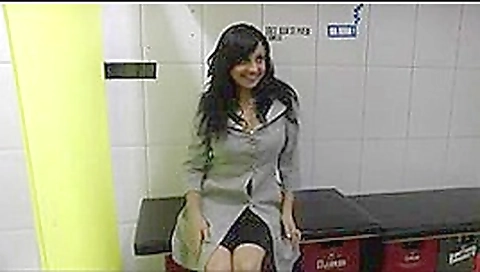 She enjoys being watched while getting fucked She enjoys being watched while getting fucked